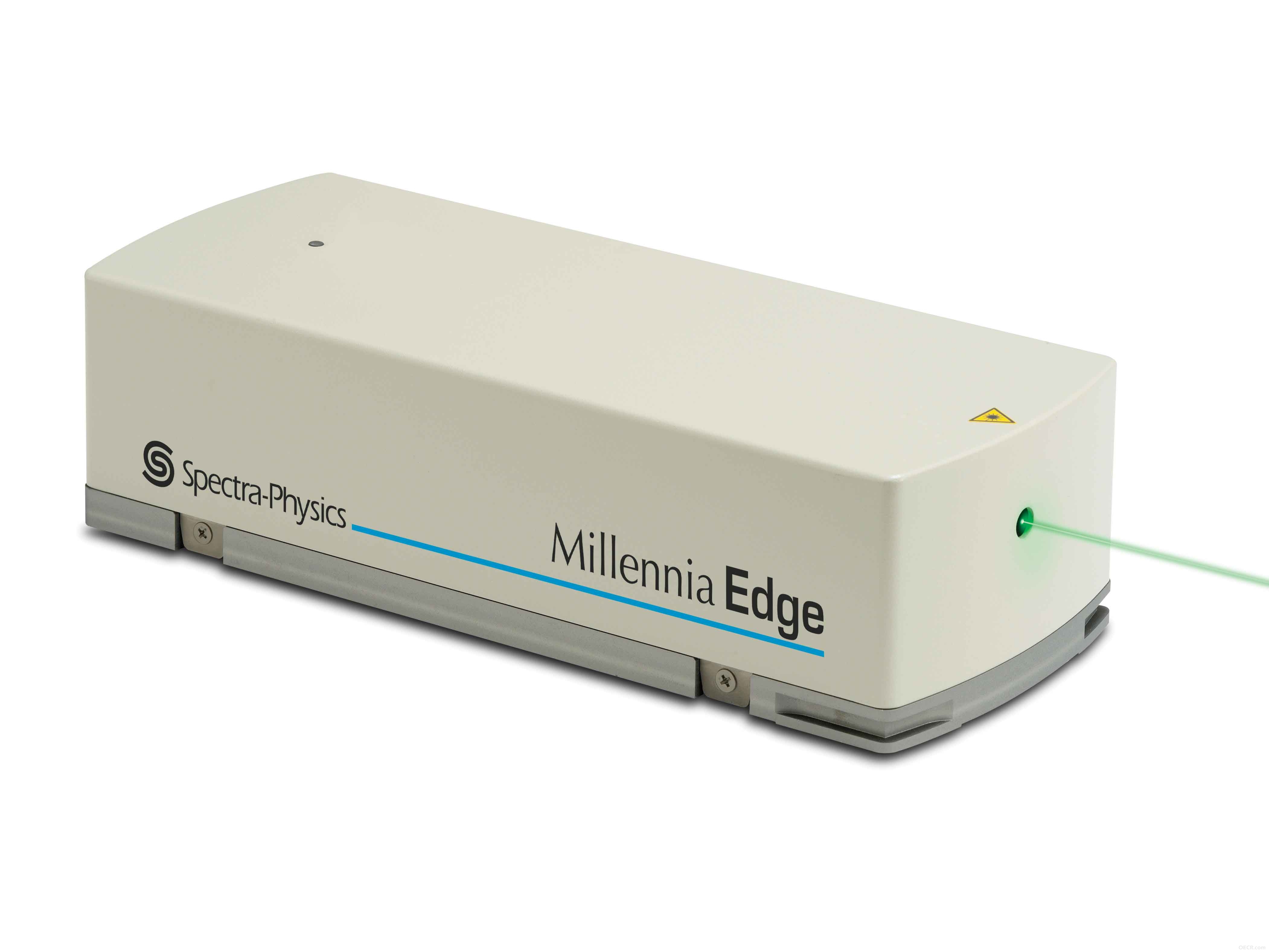 ILLENNIA EDGE_s.jpg