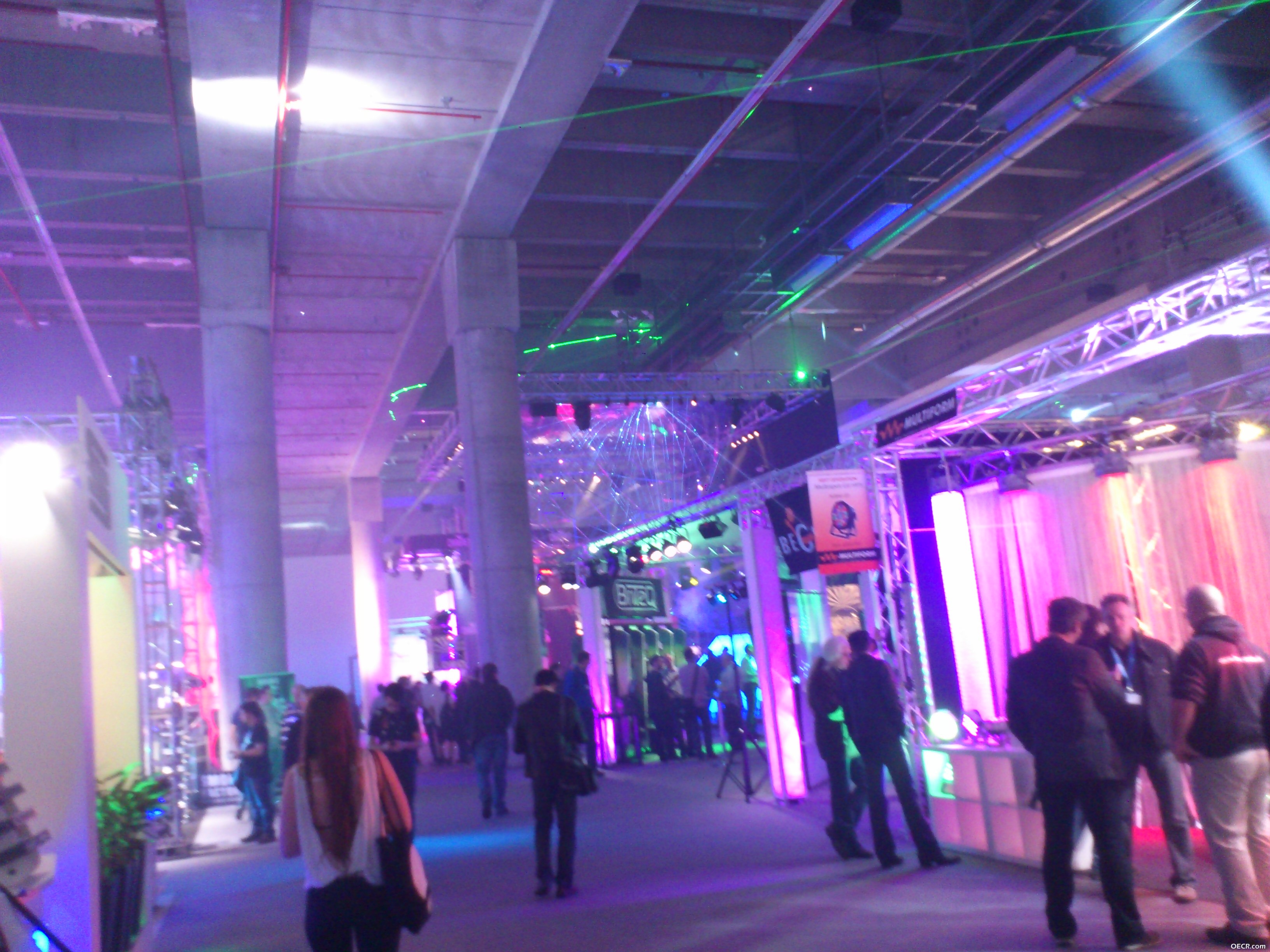 Lasershow1(frankfurt).JPG