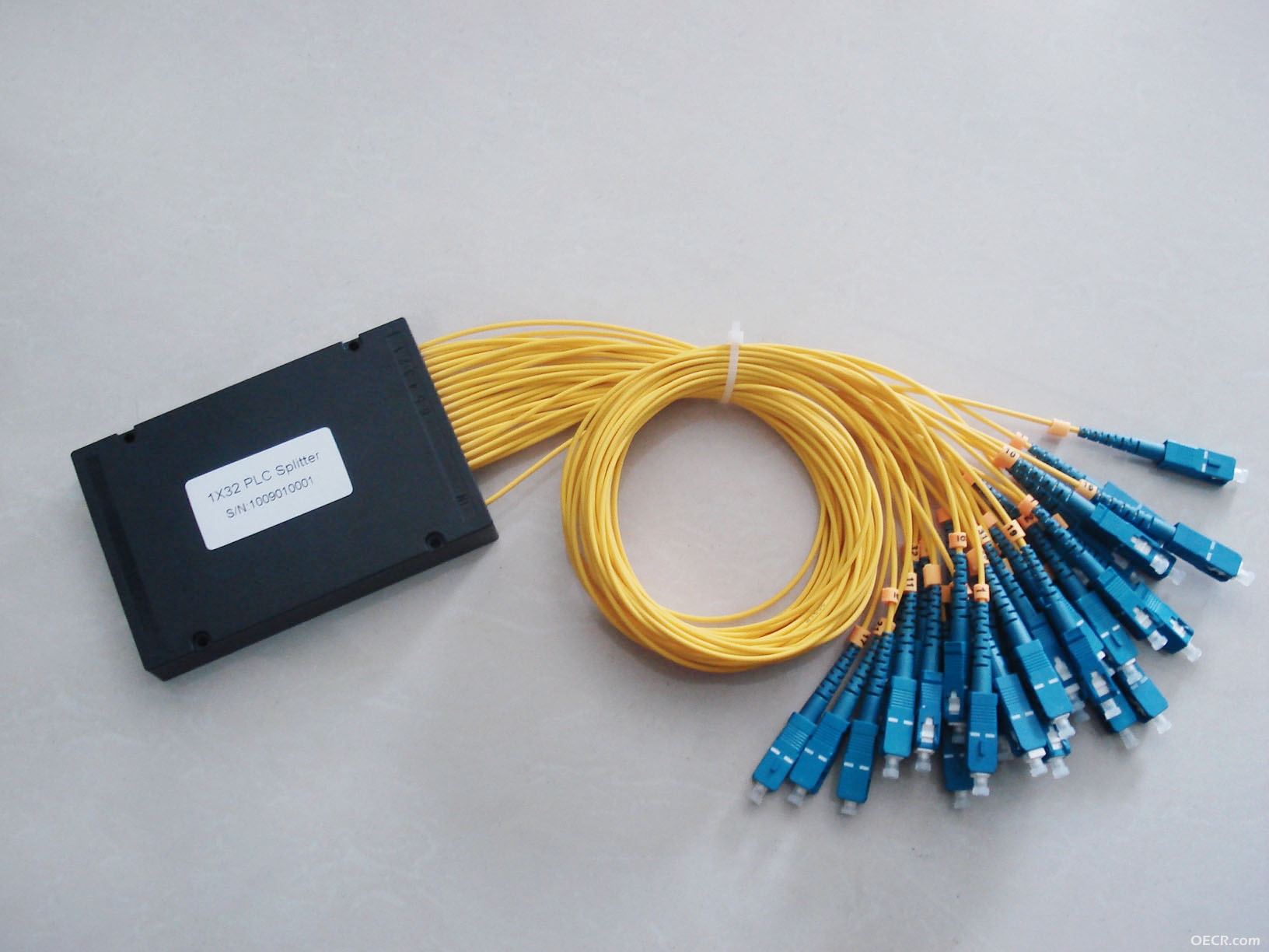 1x32PLC Spliter 3mm fiber SC.JPG