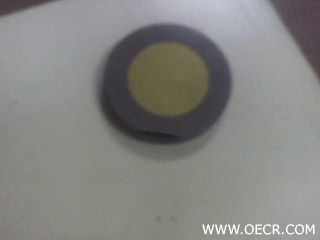 表面呈绿色